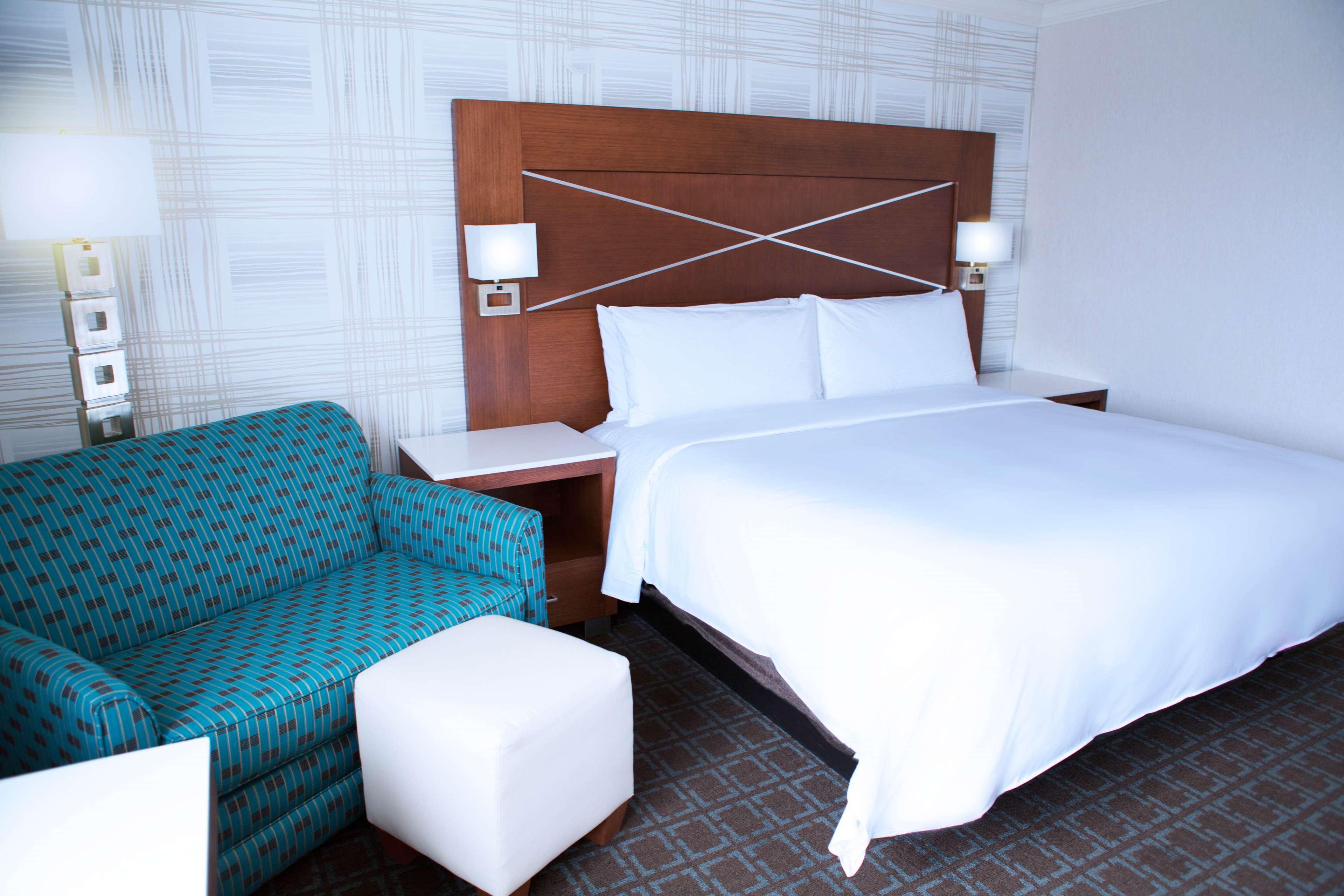 Doubletree By Hilton Madison Downtown Hotel Buitenkant foto