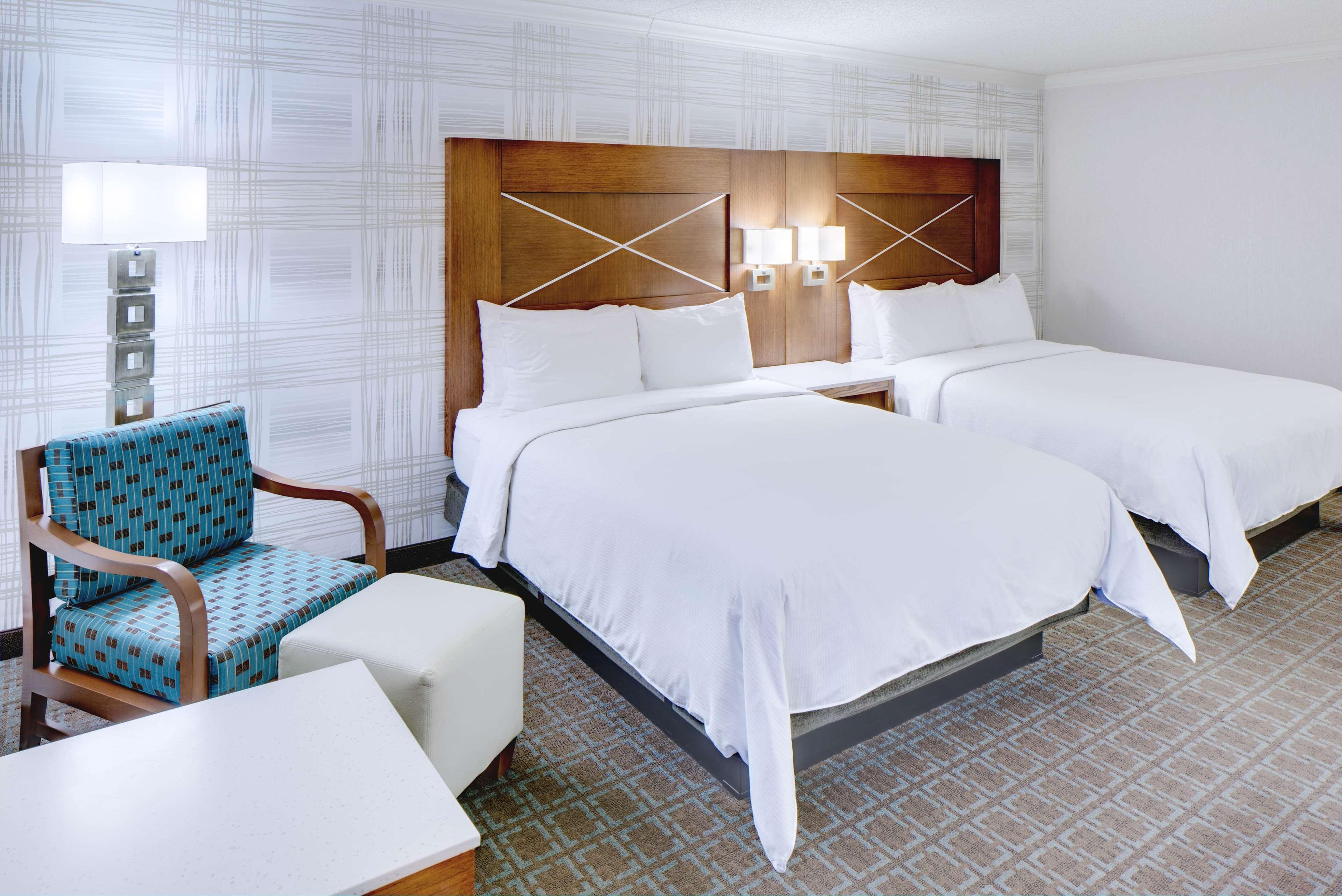 Doubletree By Hilton Madison Downtown Hotel Buitenkant foto