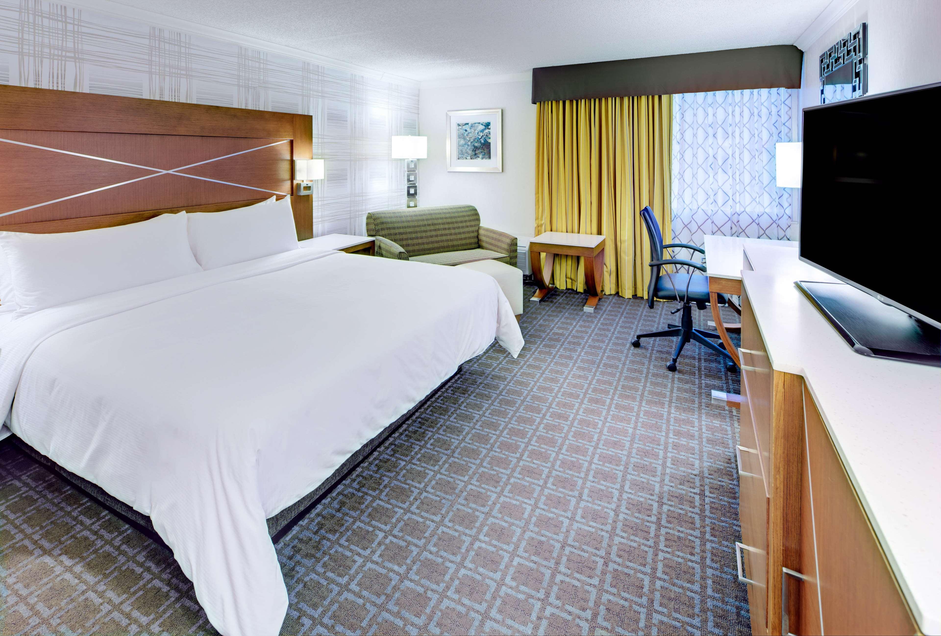 Doubletree By Hilton Madison Downtown Hotel Buitenkant foto